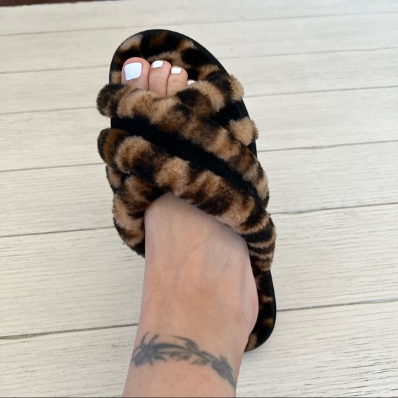 UGG | Shoes | Ugg Scuffita Fluffy Slip On Slipper Sandals In Panther Print | Poshmark